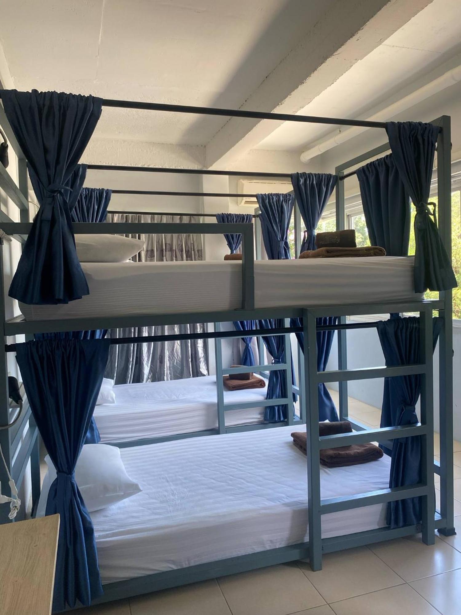 Irest Hostel *